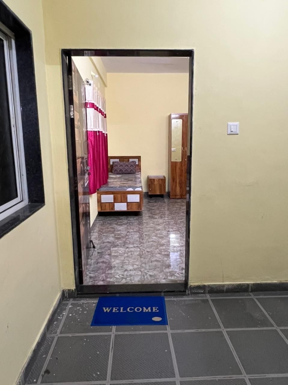 KVR luxury pg PG accommodation in Pune